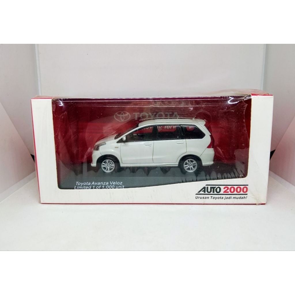 Avanza veloz skala 1/43 by dealer box diecast avanza