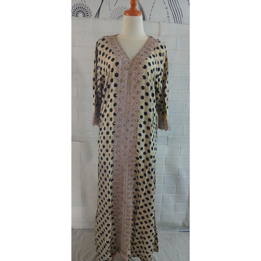 pl daster rayon tebel ld 106 pb 131 pemakaian wajar. minus bocil paling bawah. cek foto No Complain