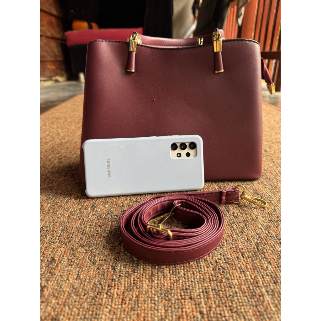 Tas Handbag Maroon Wanita Ada Tali Panjang Preloved