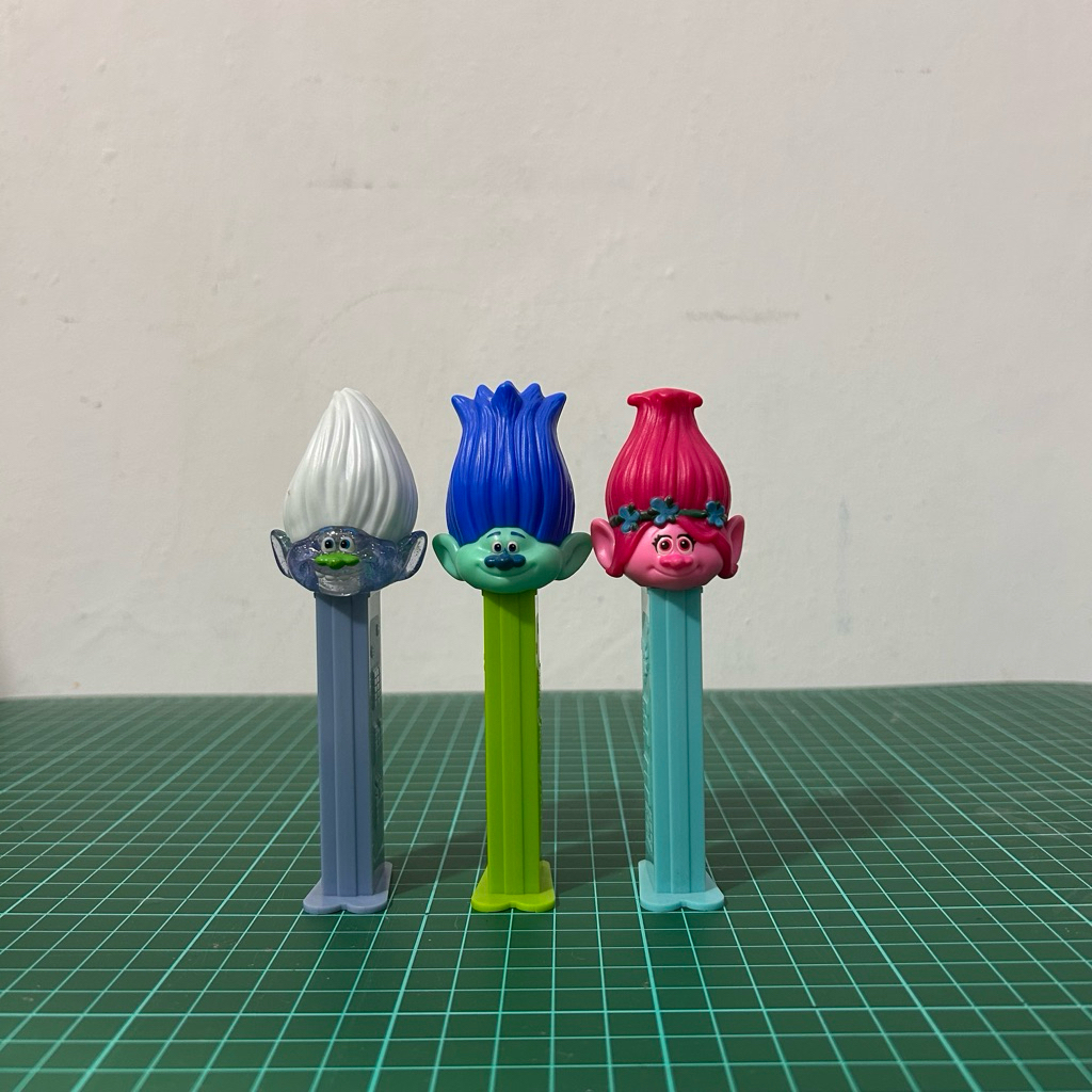 PEZ TROLLS EDITION GUY DIAMOND, BRANCH, POPPY