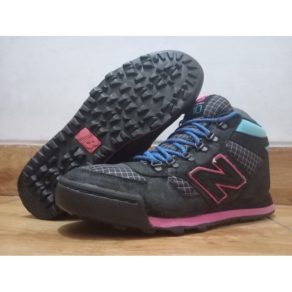 sepatu outdoor/hiking New Balance 710