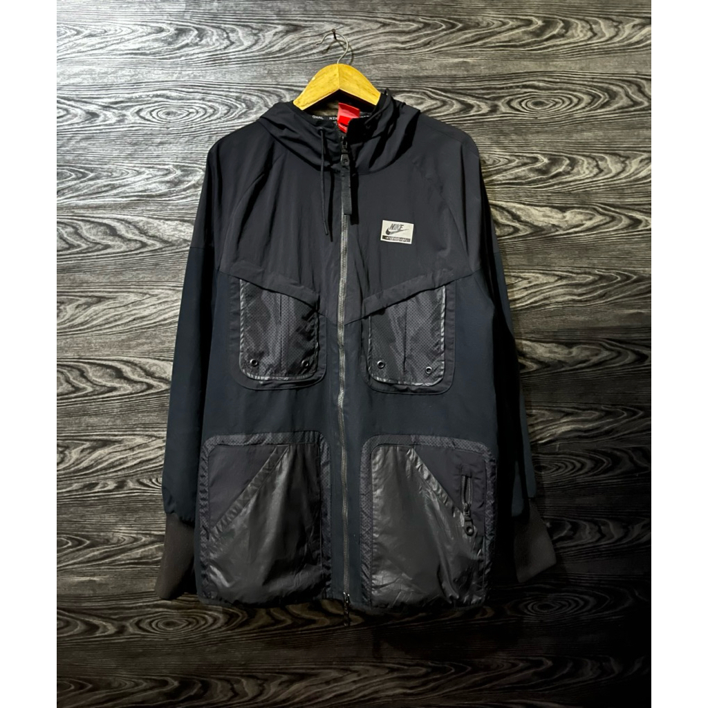 Nike internasional SECOND
