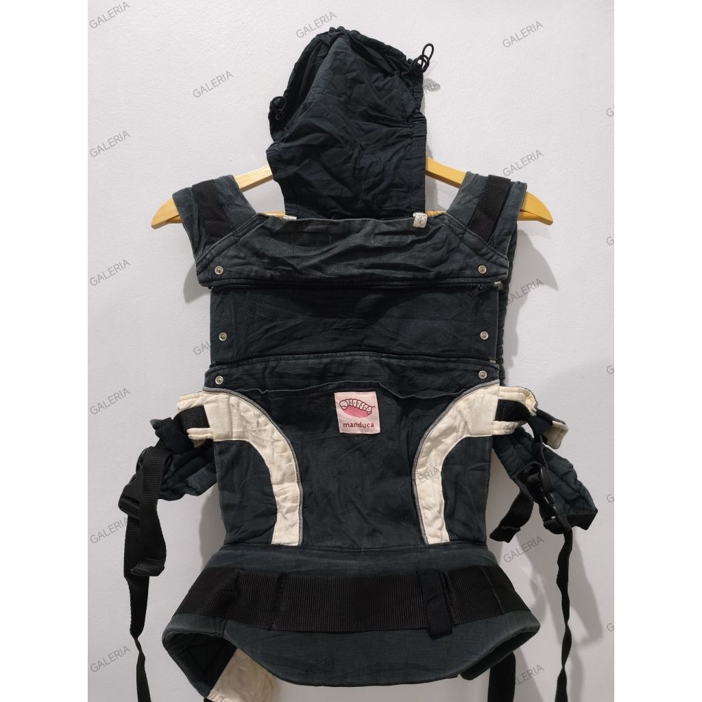 Gendongan MANDUCA gendongan PL SSC M Shape newborn sampai toddler preloved