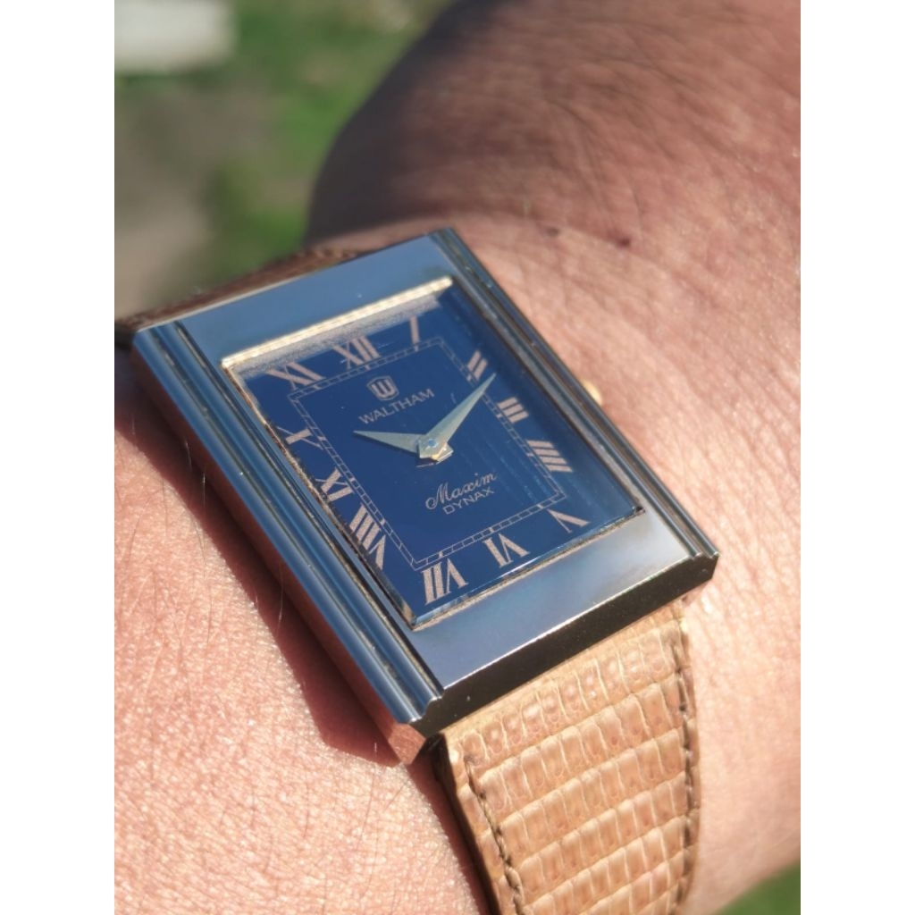 Jam tangan waltham tank