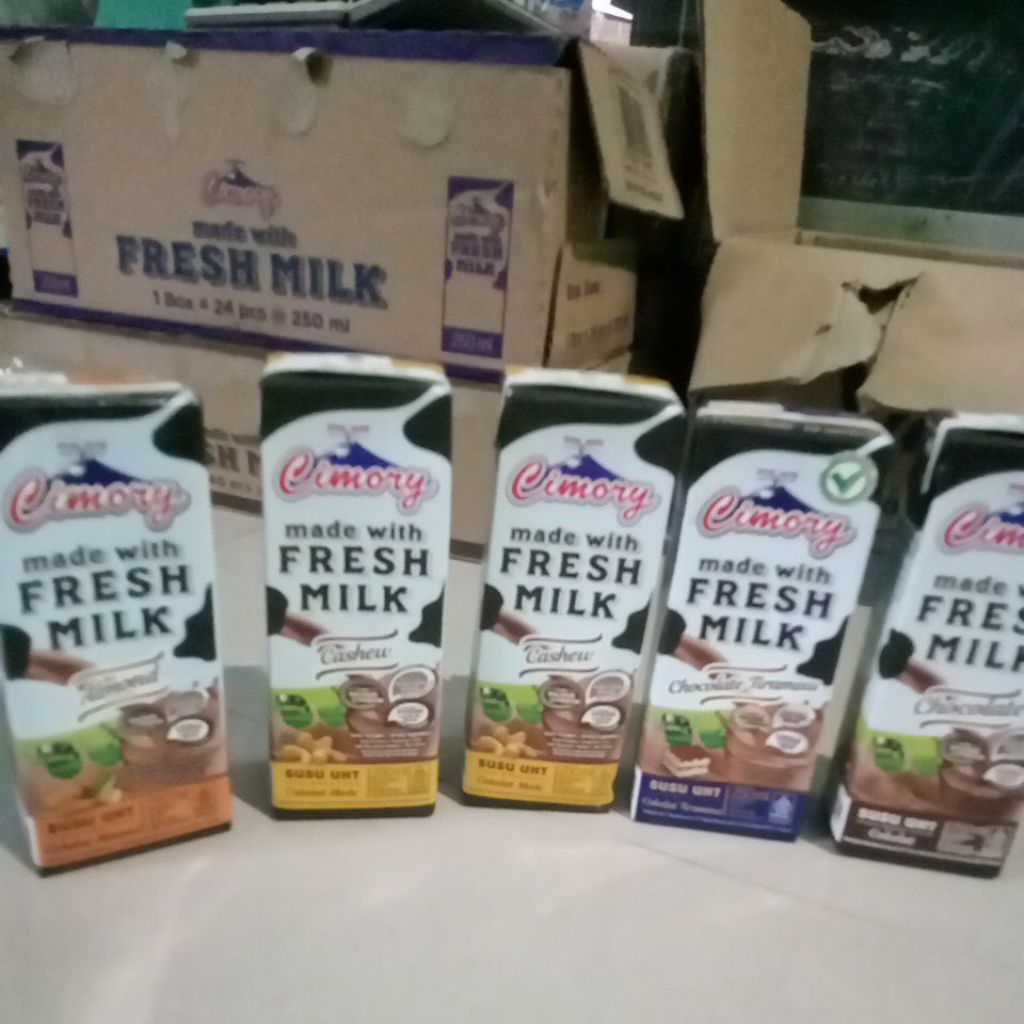 Susu UHT Cimory 250 ml - Rasa Almond, Choco Malt, Salted Caramel