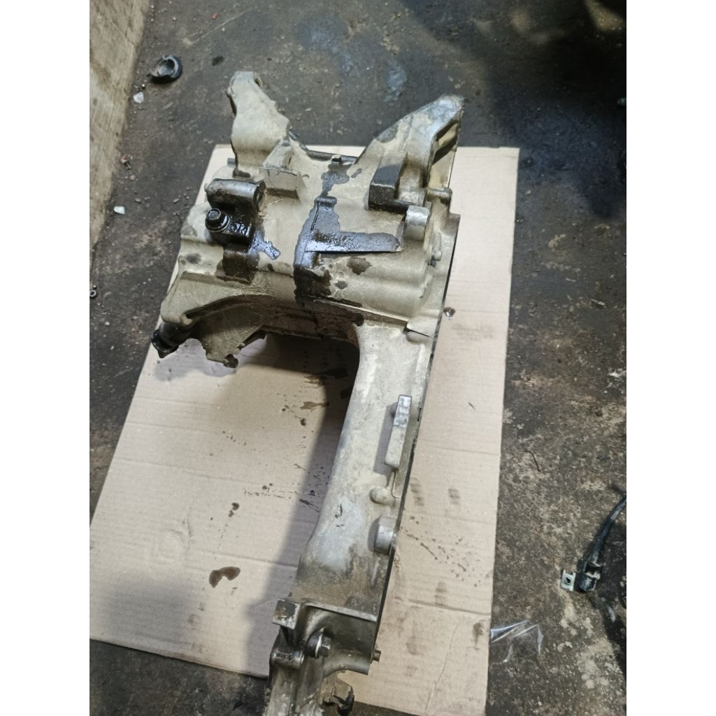 CRANKCASE KALTER KRENGKES KANAN KIRI NOMER BLOCK MESIN TENGAH BEAT FI K44 K 44 ESP SCOPY FI ESP BEAT