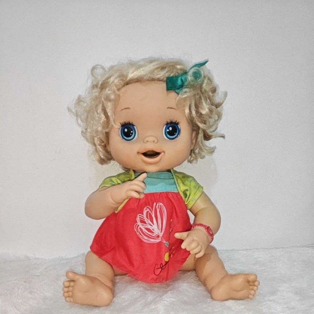 BABY ALIVE CAUCASIAN RARE 2010