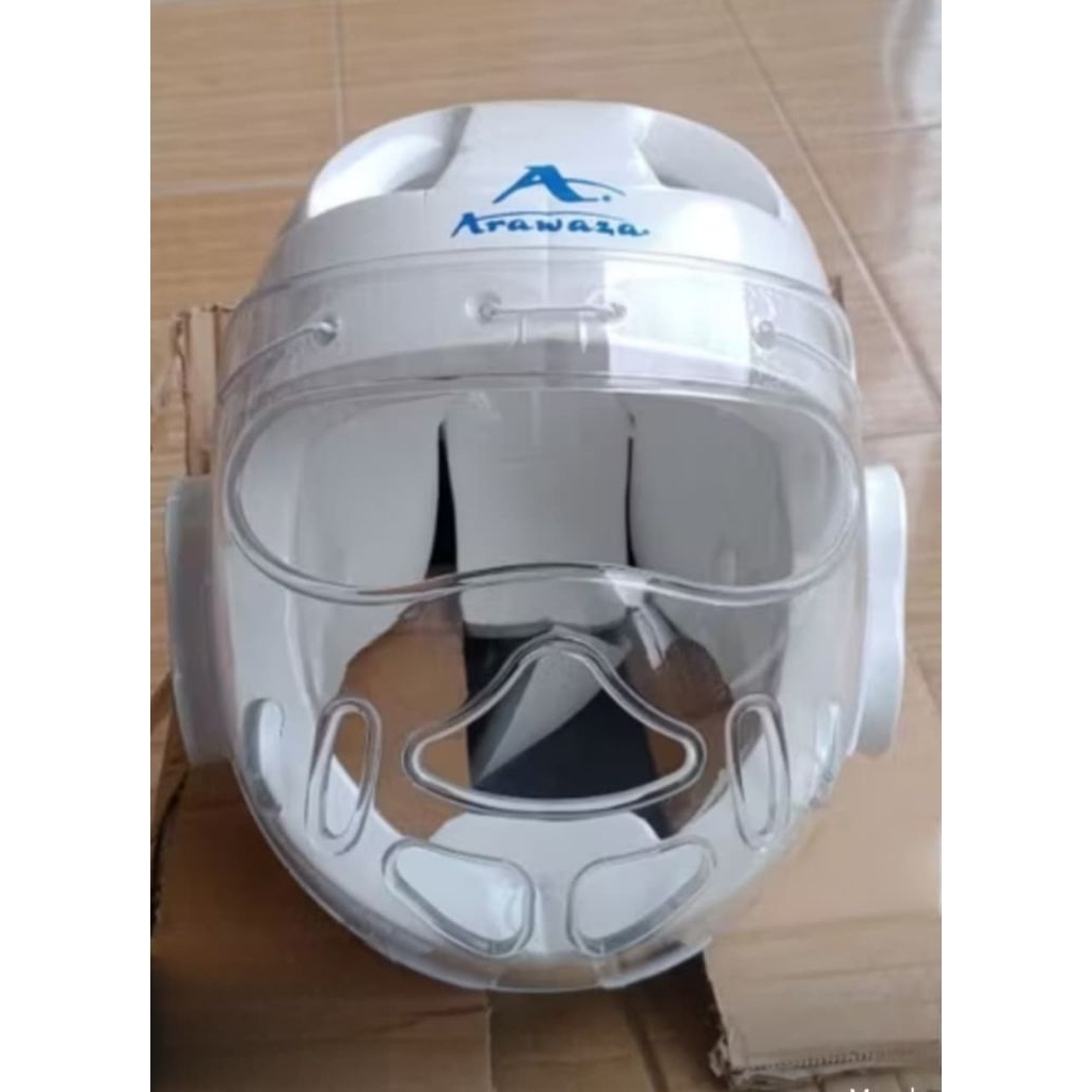 HELM KARATE KUMITE ARAWAZA