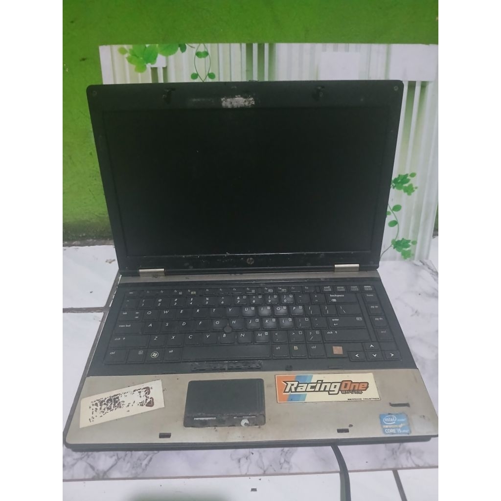 LAPTOP HP DELPHI D40 CORE I5 vpro keterangan di deskripsi