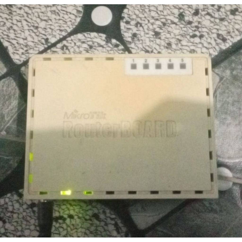 MIKROTIK ROUTERBOARD 750