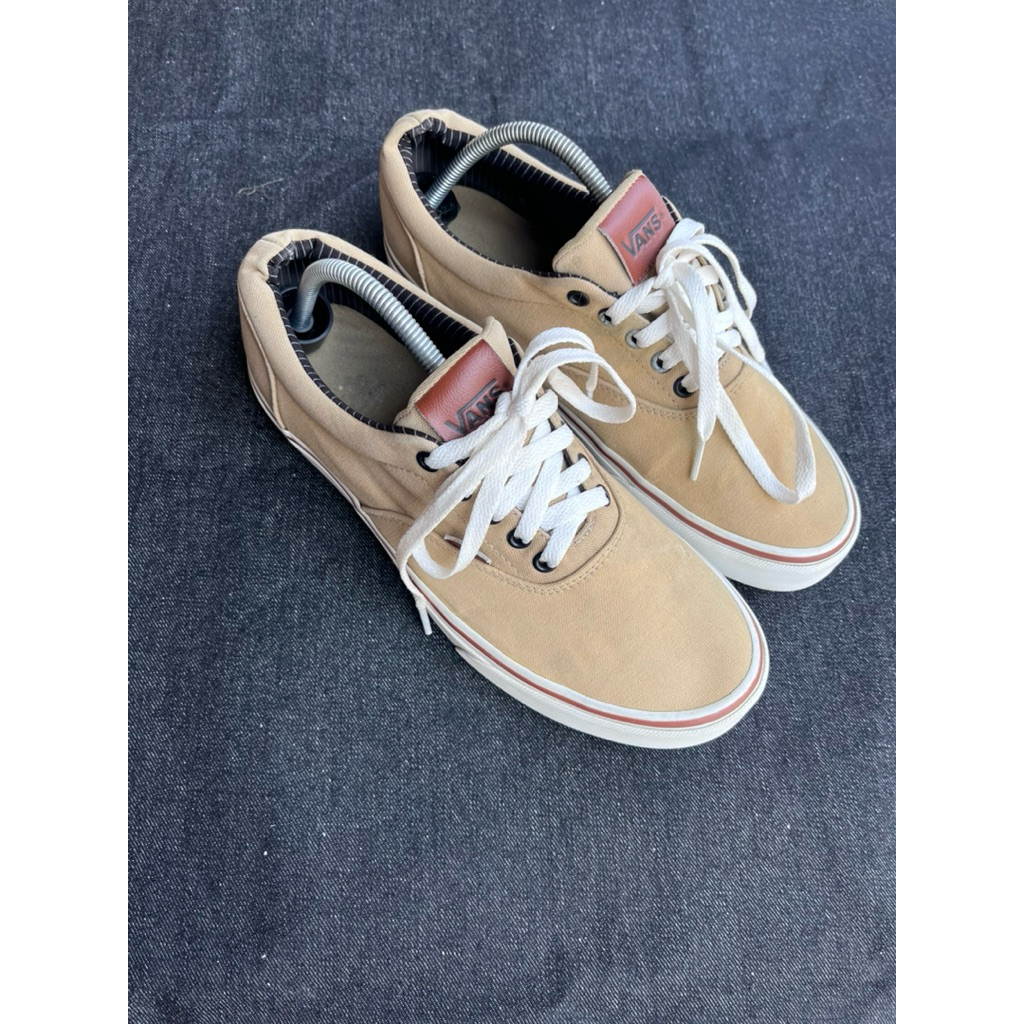 vans authentic coklat cream size 44,5