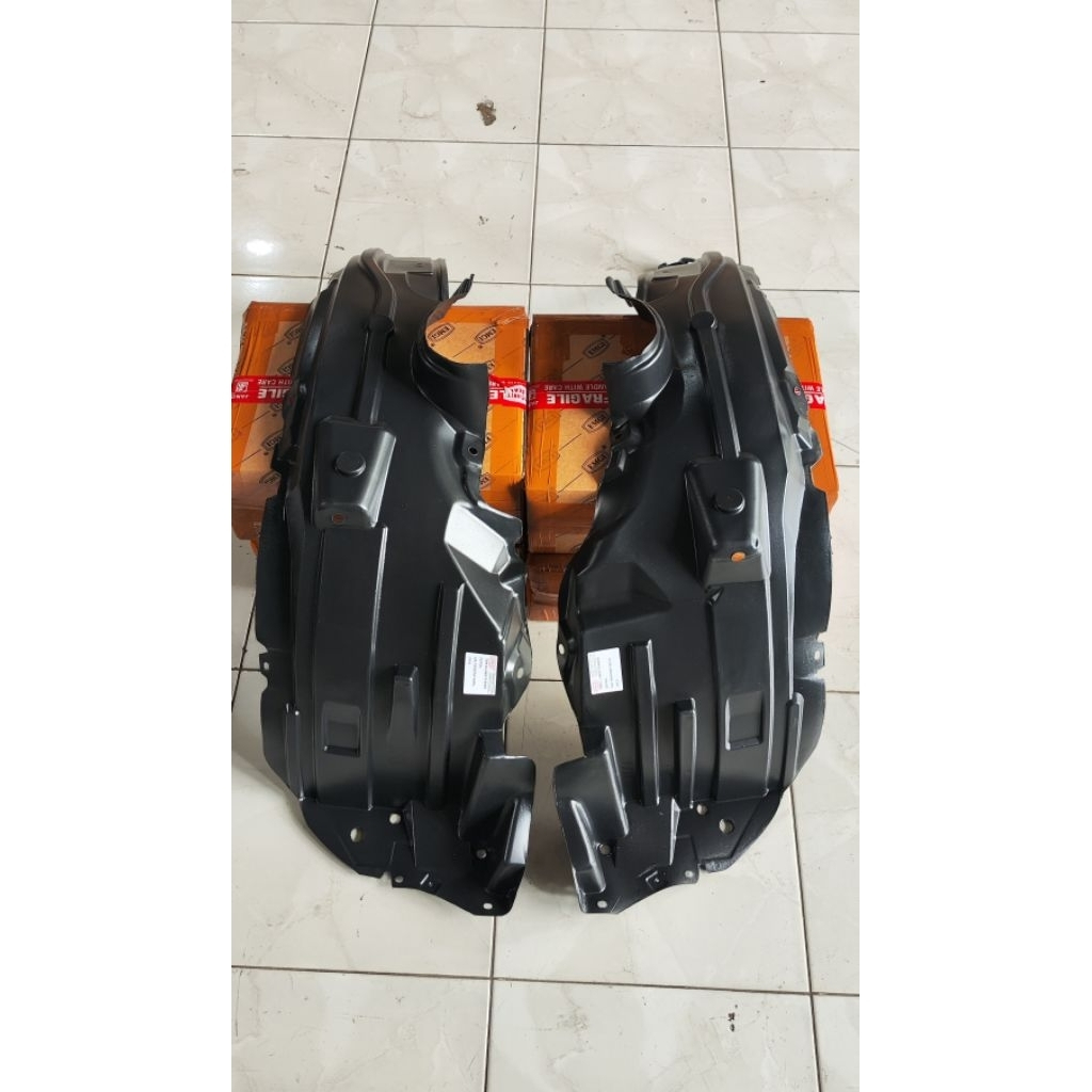 liner fender calya / sigra IMPORT , 1 pics (kanan/kiri) /liner sigra /liner calya