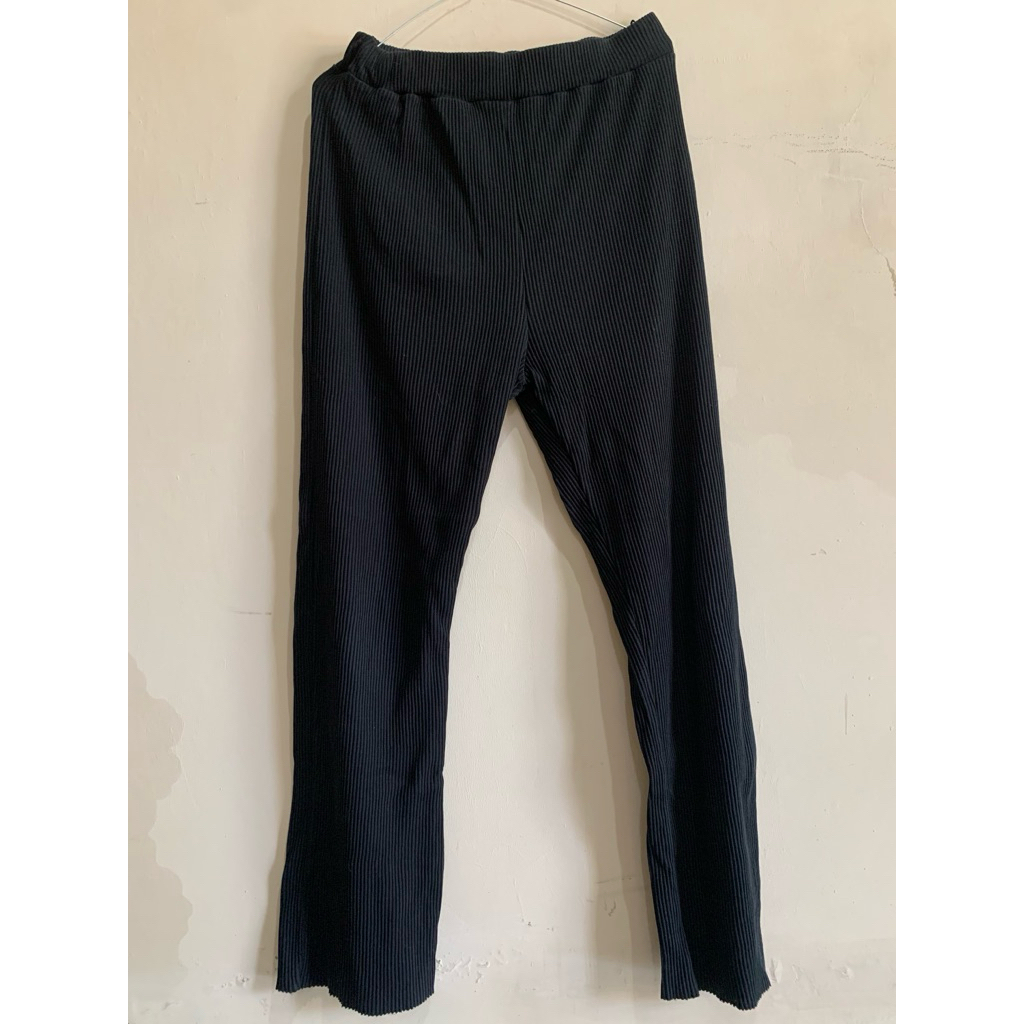 Celana knit Lowrys Farm