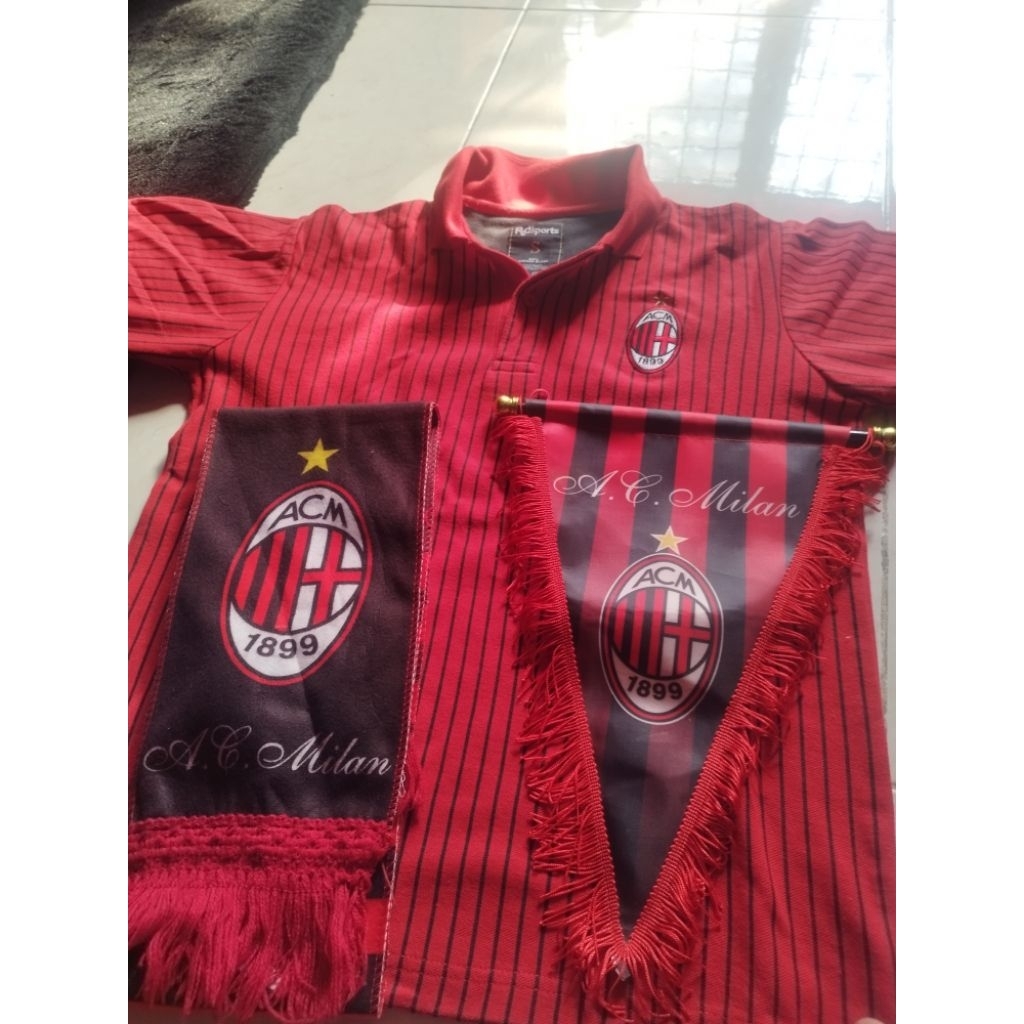 Paket Polo Shirt Syal Scarf Bendera Segitiga Vandel AC Milan Bekas Murah