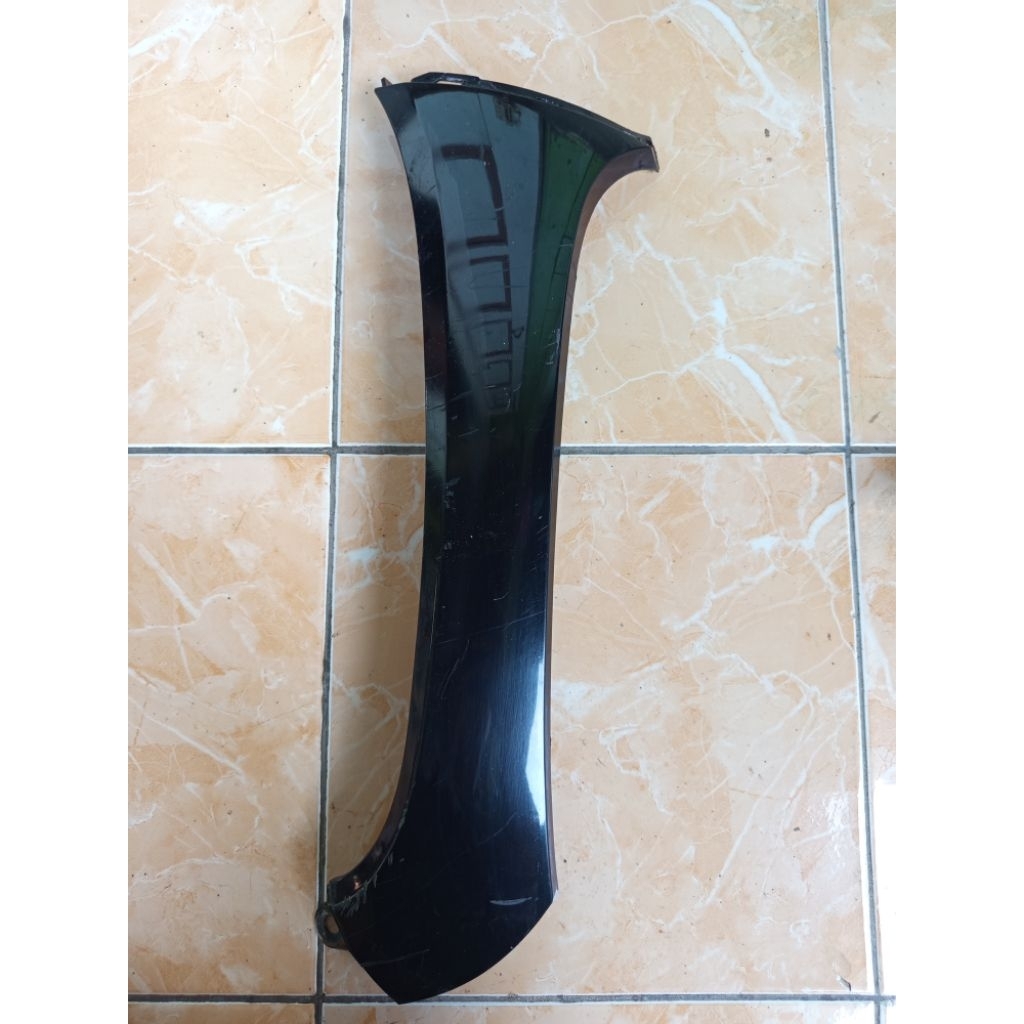 Dek Sayap Kanan Bawah Scoopy 2018 Original Copotan