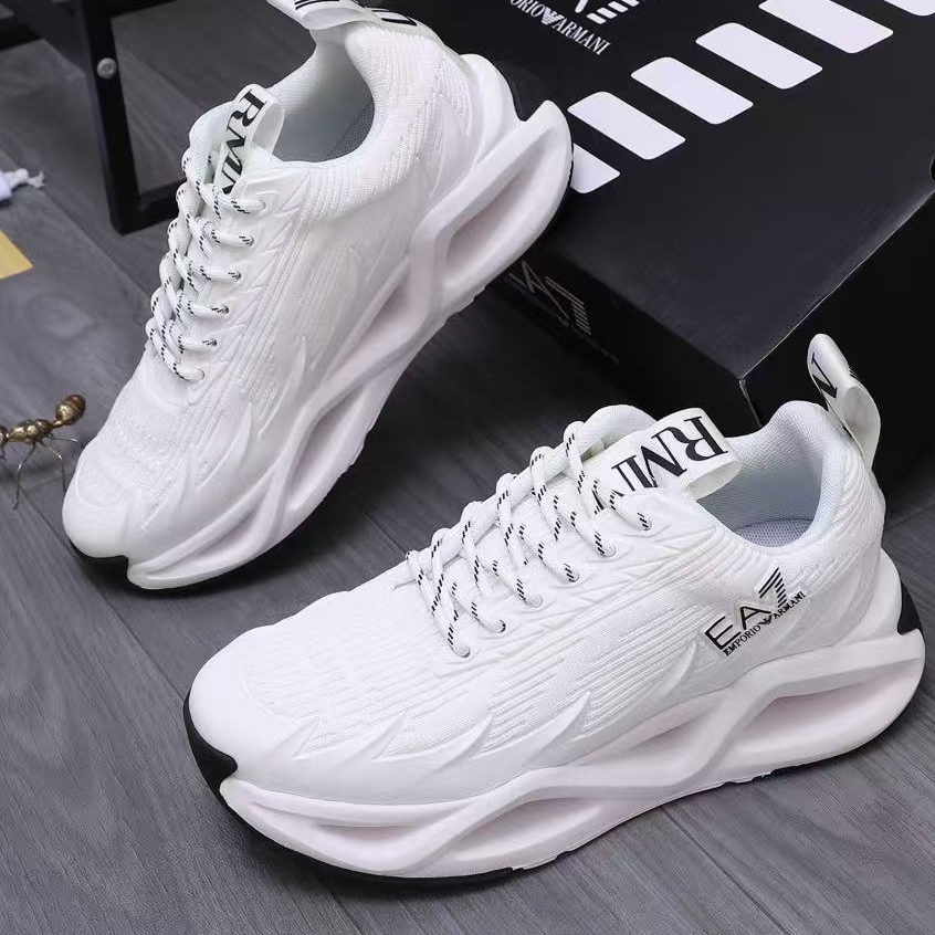 Armani Sepatu kasual bernapas dengan lantai tebal Sepatu olahraga pria Sepatu pria rajutan putih
