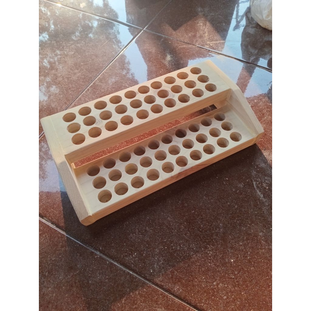 Rak Tempat Display  Parfum Kayu isi 60 lubang diameter 2 cm unruk roll on 6/7/8 mili atau tola 3 mil
