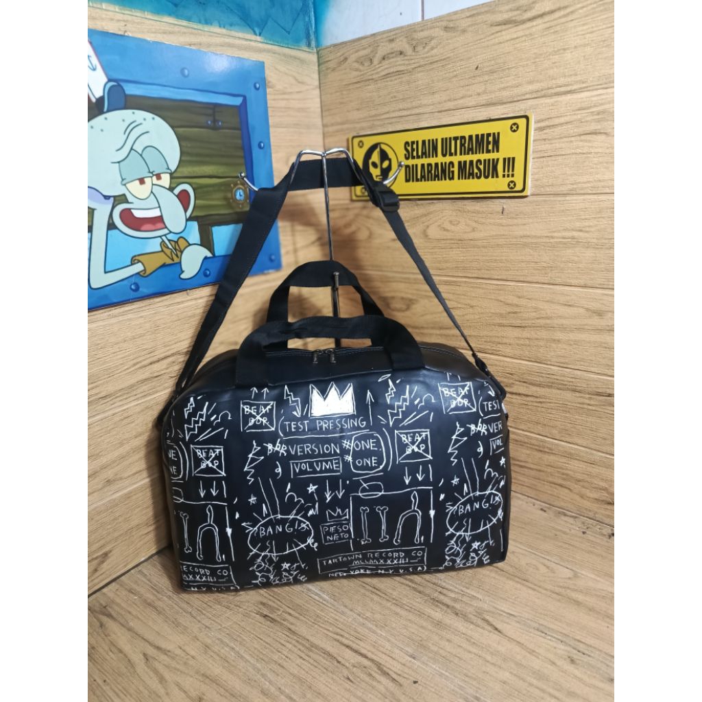 Tas dufflebag travelbag Gym olahraga Jean-michel Basquiat second original
