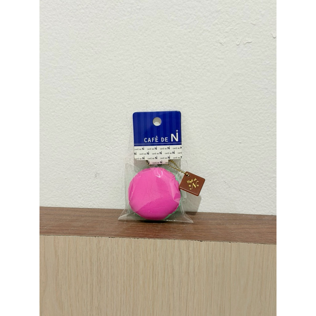 wts squishy cafe de n two sided macaron (rare)