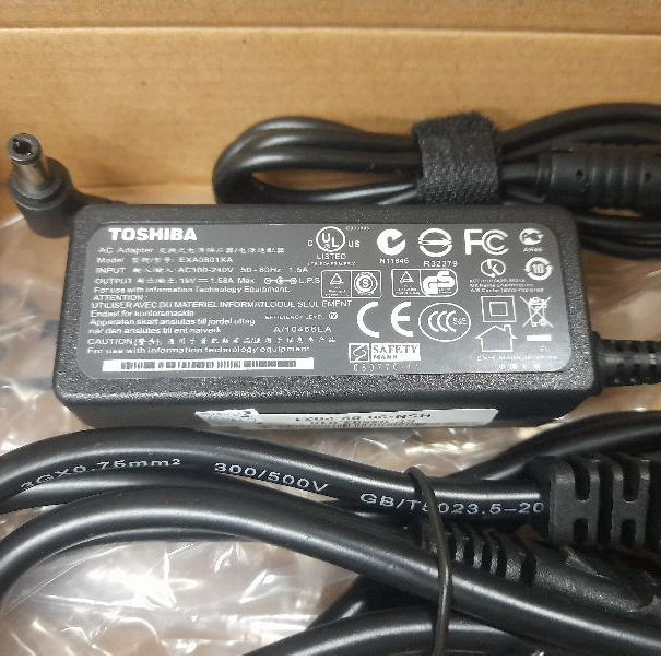 Charger Notebook Toshiba NB305 NB510 NB520 NB500 NB505 19V - 1.58A ORIGINAL