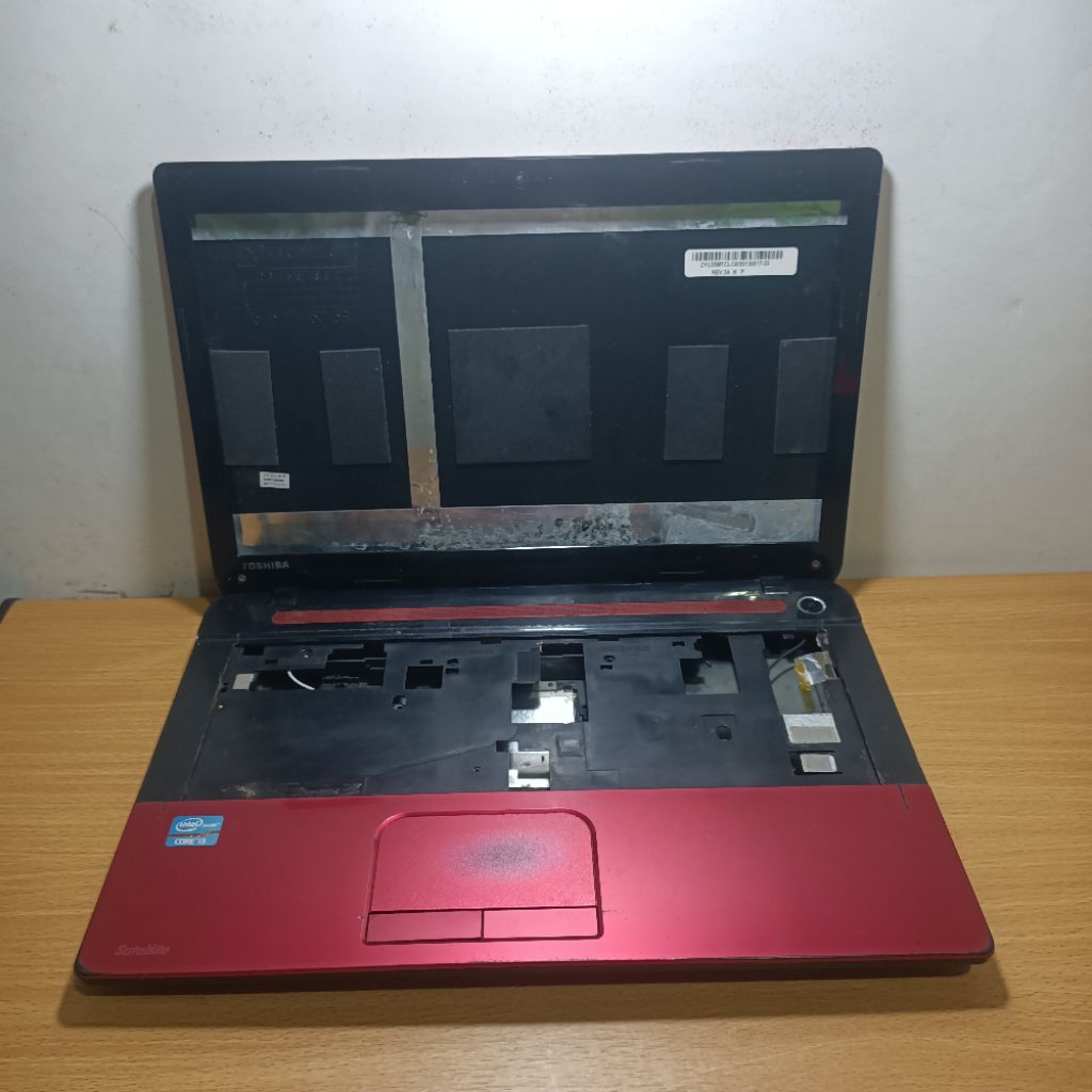 Casing Case Kesing Laptop Toshiba Satellite C40-A