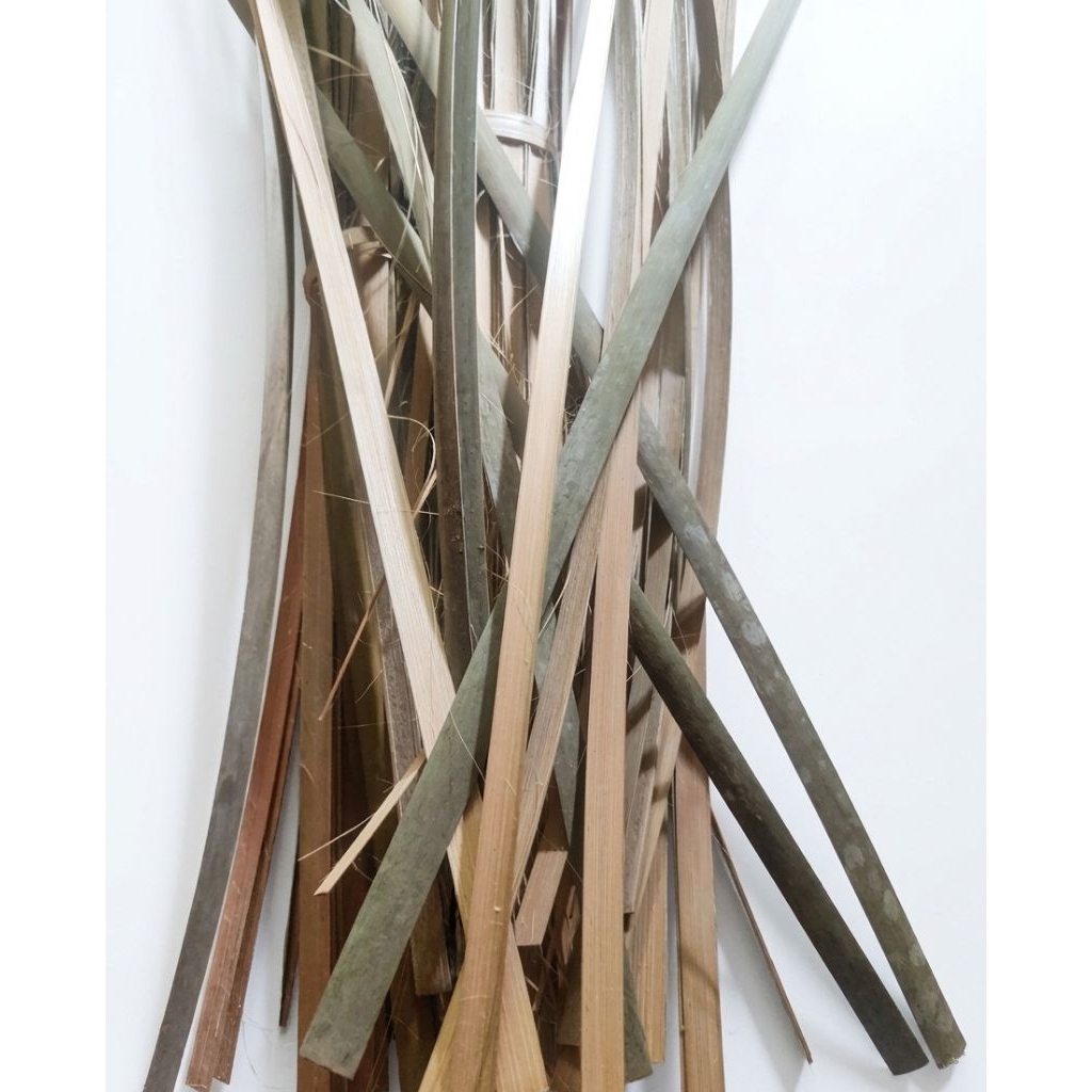 hinis bambu 50 lembar ,iratan kulit bambu, bahan kerajinan anyaman bambu,,