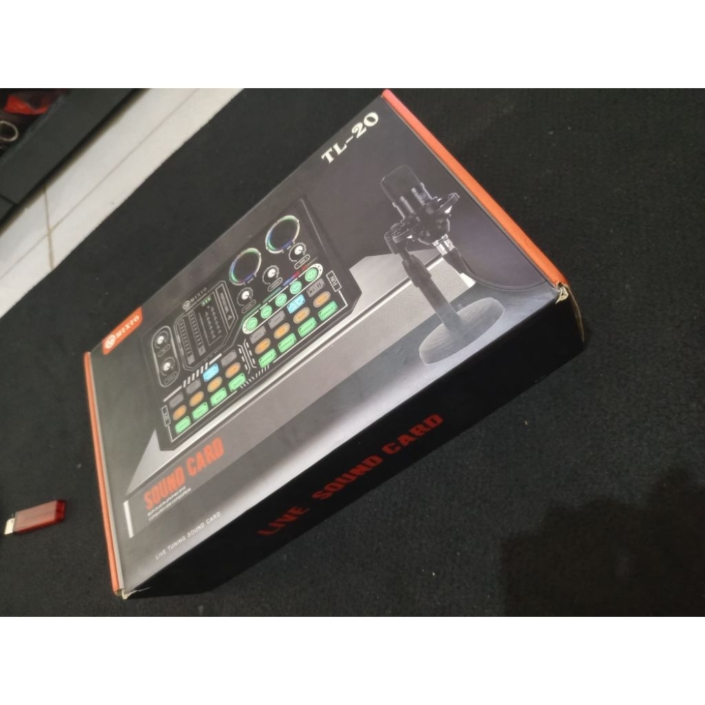 Peralatan Live Streaming SoundCard dan modem