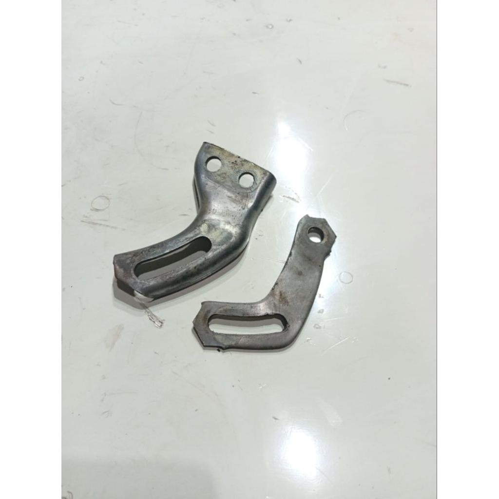 Breket Braket Dudukan Dinamo Amper Ampere Toyota Corona Absolute 3SF Copotan Original