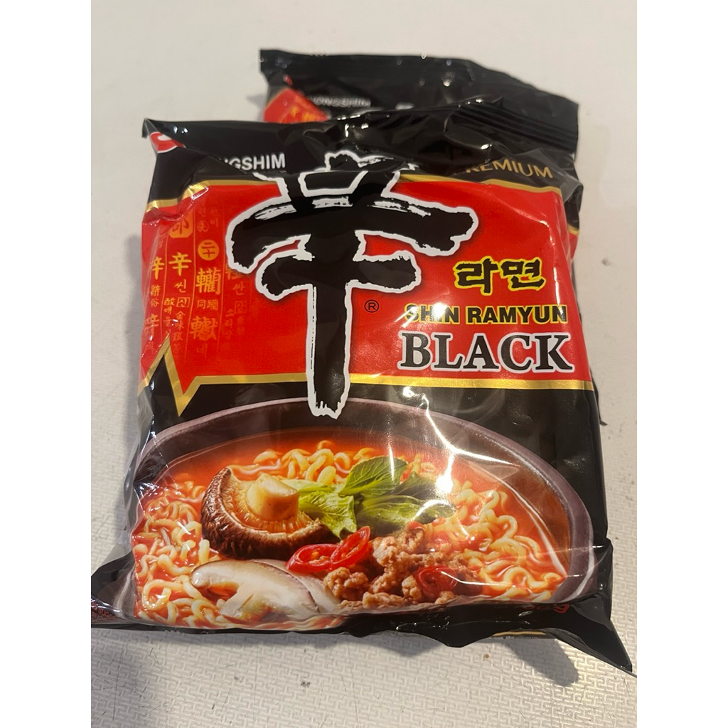 NONGSHIM Shin Ramyun Premium | Black