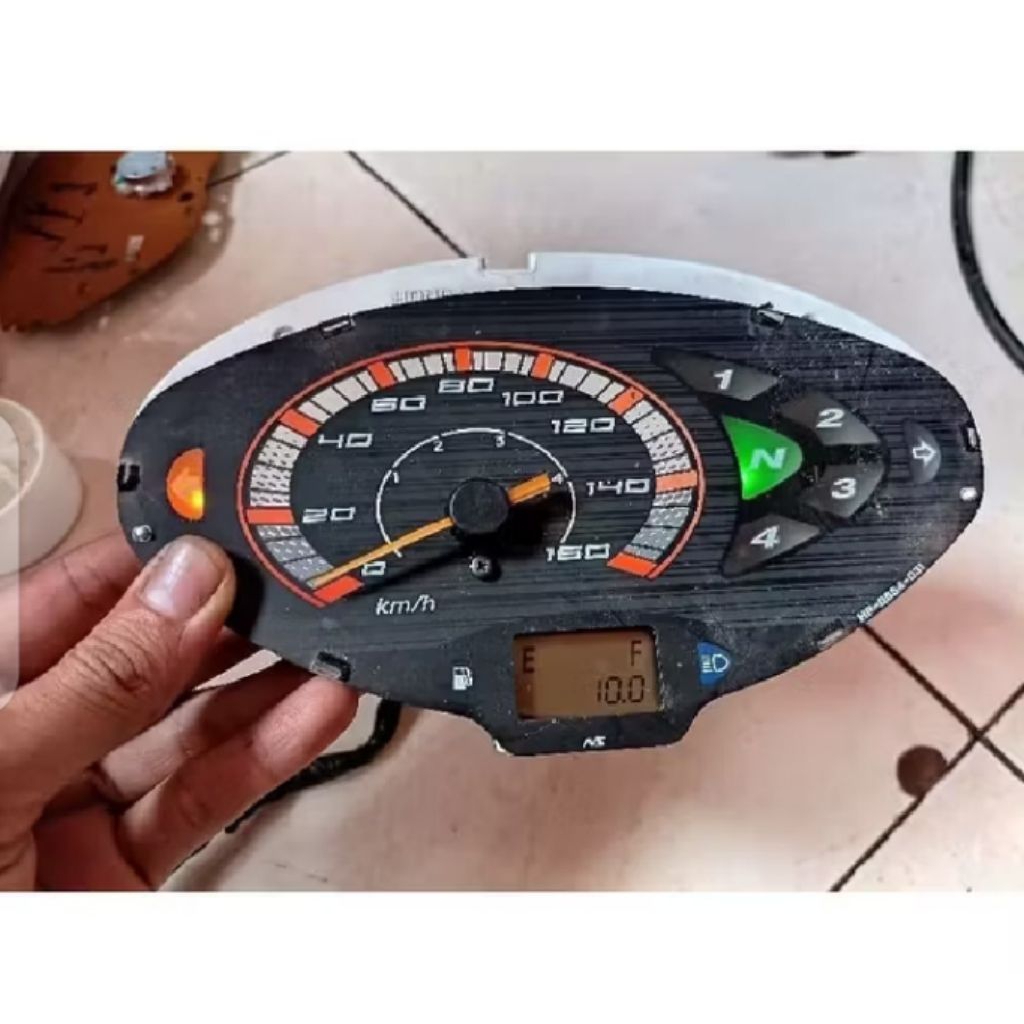 Mesin spidometer Speedometer kilometer gauge motor Honda karisma  125