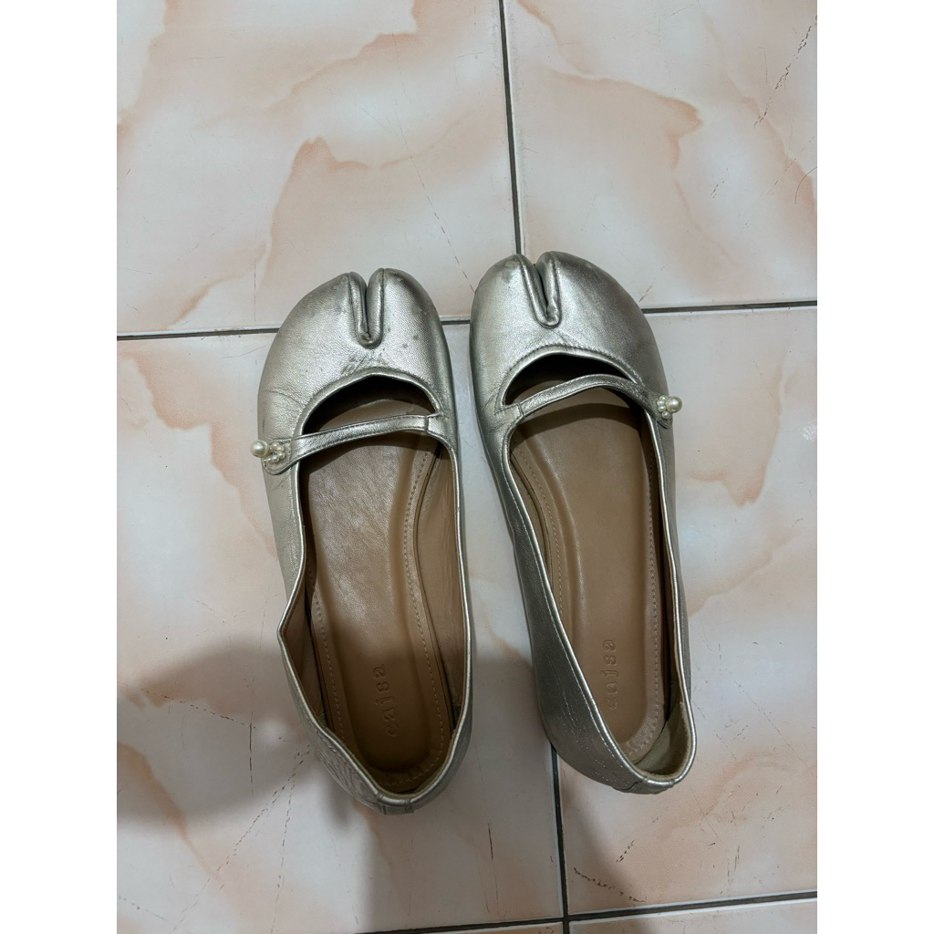 sepatu cajsa