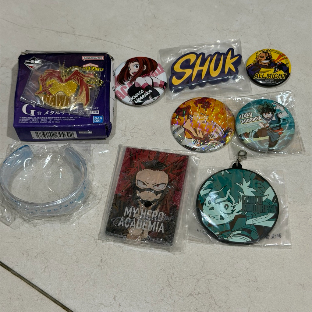 Ichiban Kuji My Hero Academia / Boku no Hero Academia Acrylic Standee Metal Badge Metal Keychain Izu