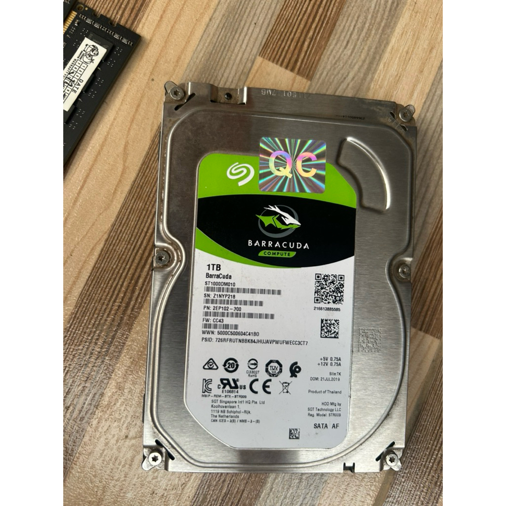 RAM 4Gb & DDR BARACUDA 1TB IPHONE 17