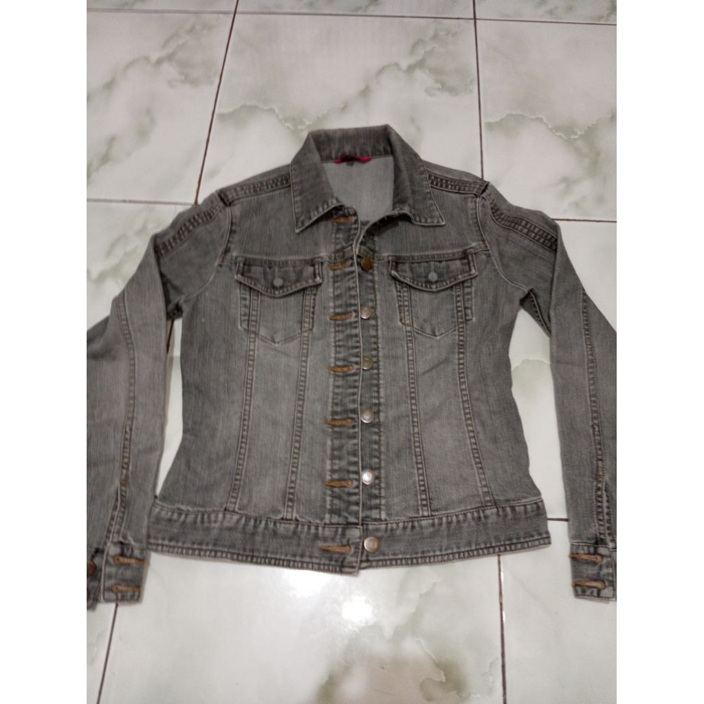 JACKET JEANS WANITA PL (BACA DESKRIPSI)