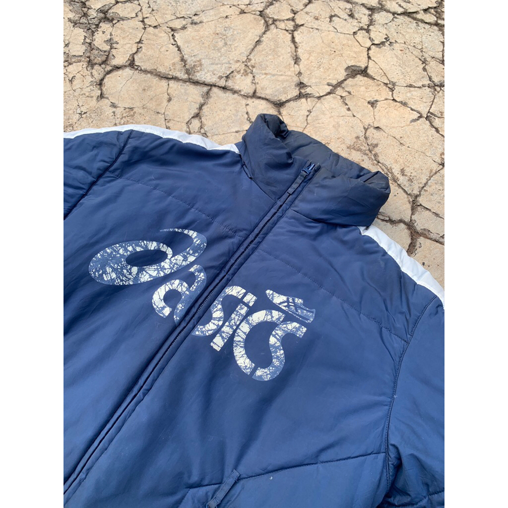 jaket Asics