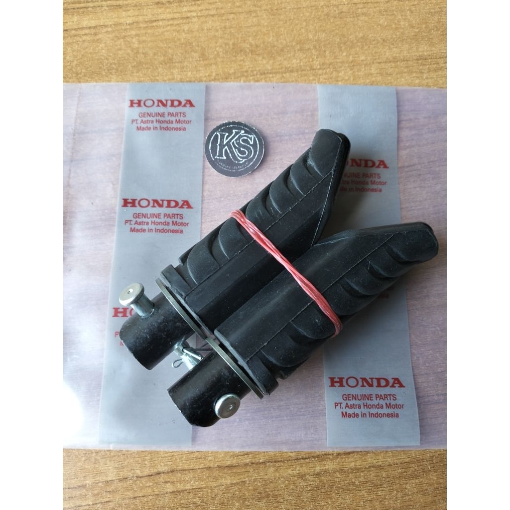Footstep karet Honda Vario beat Revo original