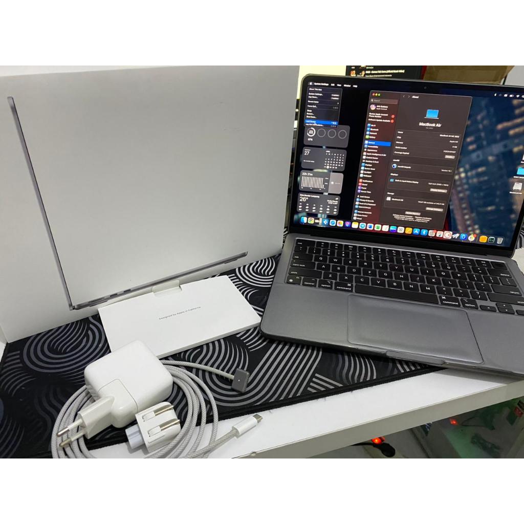 MacBook M2 Air 8/256