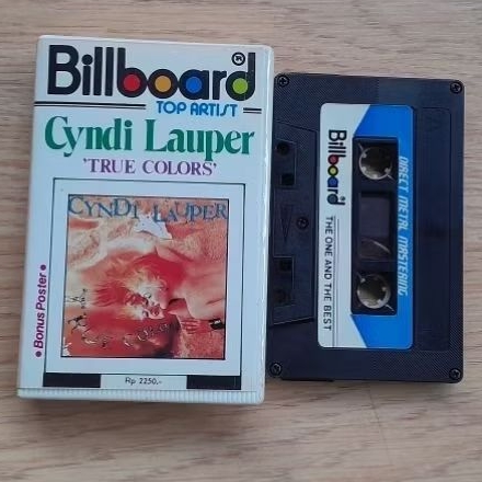 Kaset CYNDI LAUPER - True Colors, (Mulus)