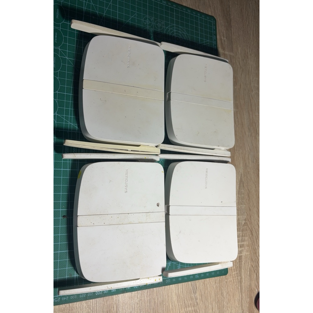 Router Mercusys MW305R