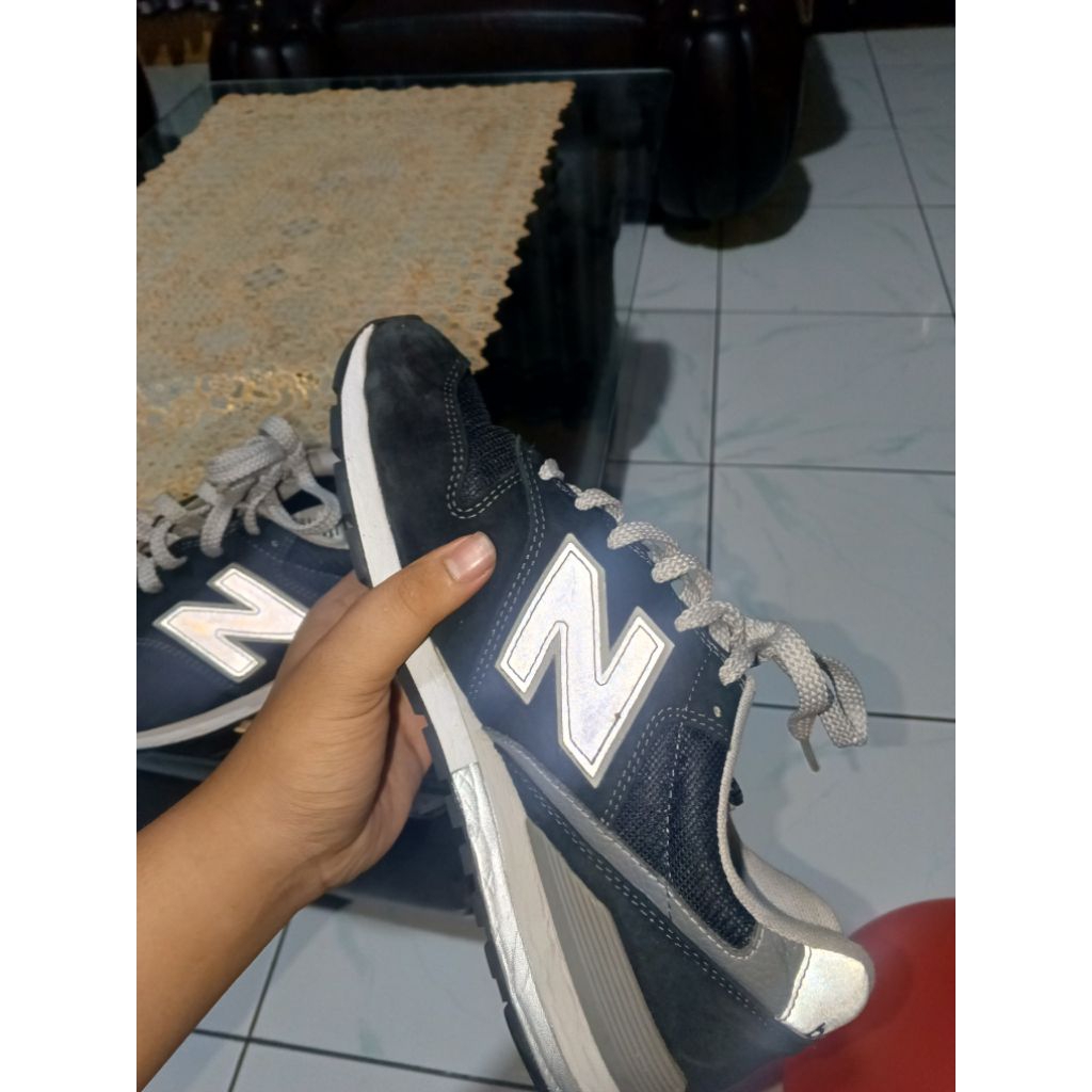 NB996