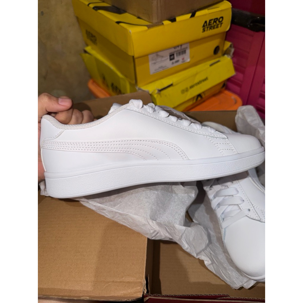 PUMA SMASH v2 L NEW