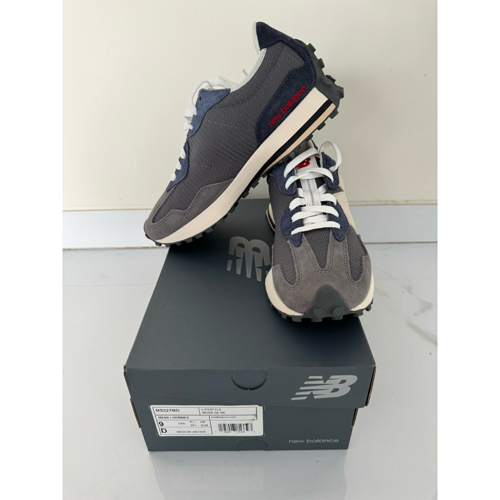 New Balance 327