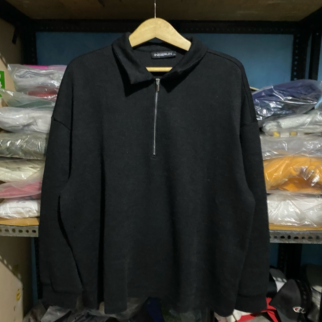 Incerun Halfzip Hitam Size XXL 65x63
