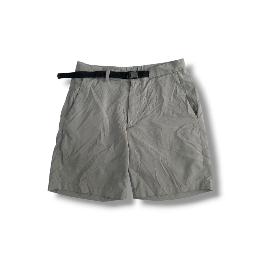 Celana pendek uniqlo utility