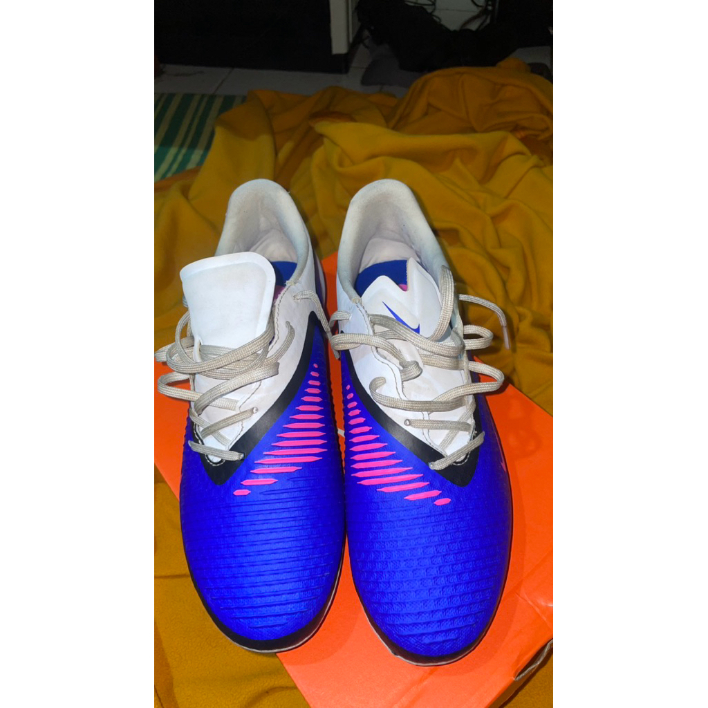 Nike Phantom 6