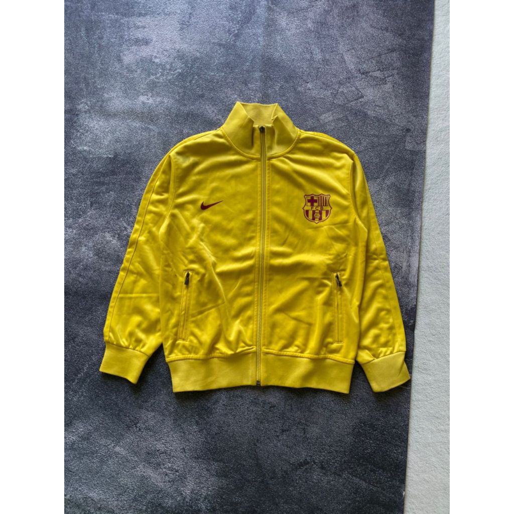 Tracktop Nike Barce Second
