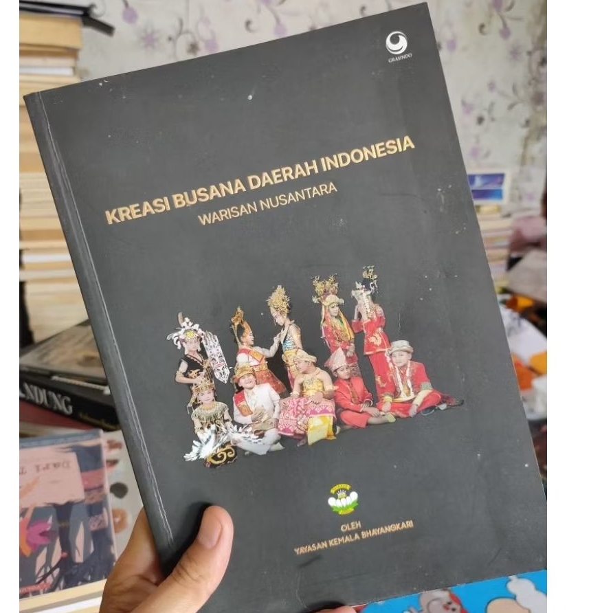 [BUKU ORIGINAL]KREASI BUSANA DAERAH INDONESIA/WARISAN BUDAYA INDONESIA/BUSANA DAN BUDAYA ISLAM/PENGA