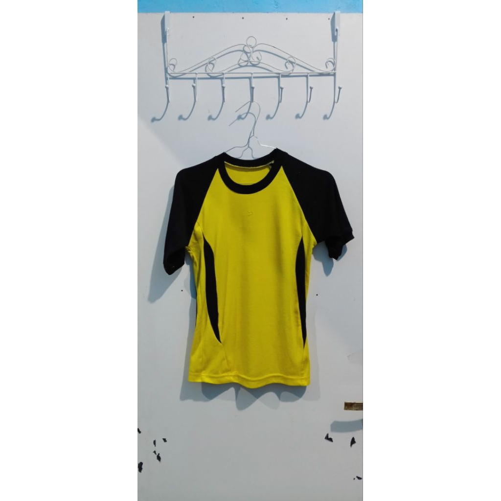 Preloved baju training anak