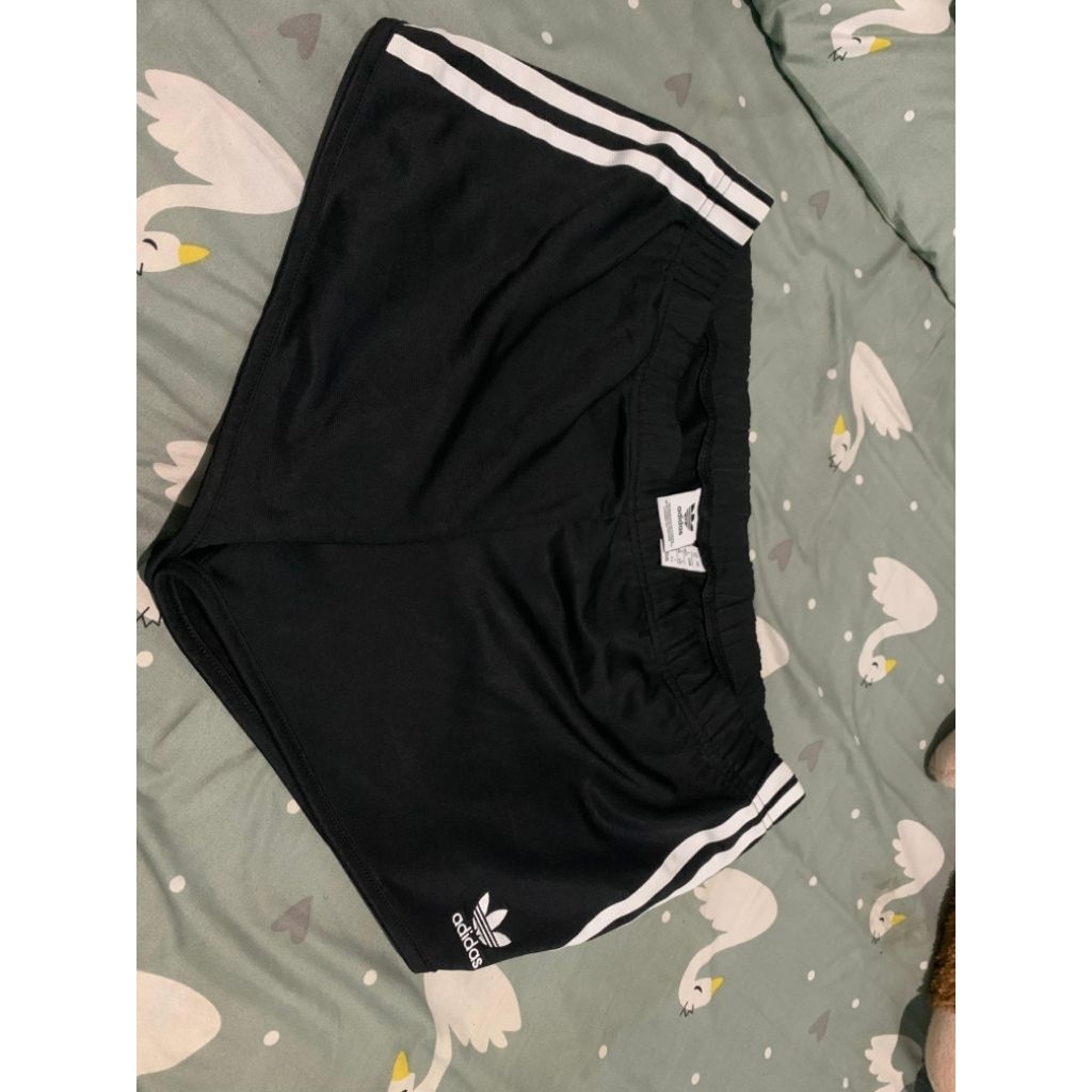 Celana Pendek Adidas 3 Stripe Hitam Wanita Sporty Y2K Short Pants