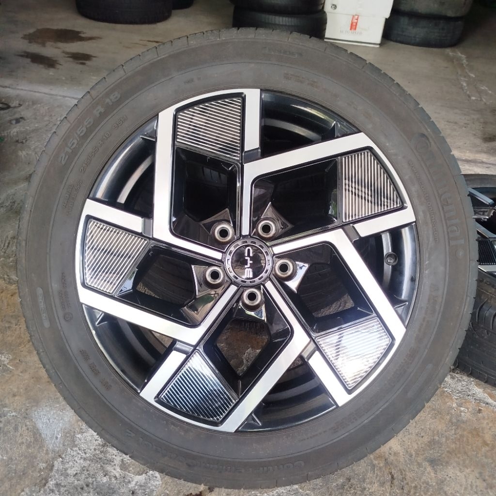 Pelek BYD R18 pcd 5x114 original + ban 215/55 continental. satuan